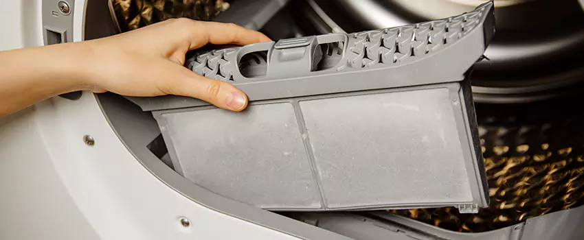 Signs Of A Clogged Dryer Lint Trap in Dyersburg, Tennessee